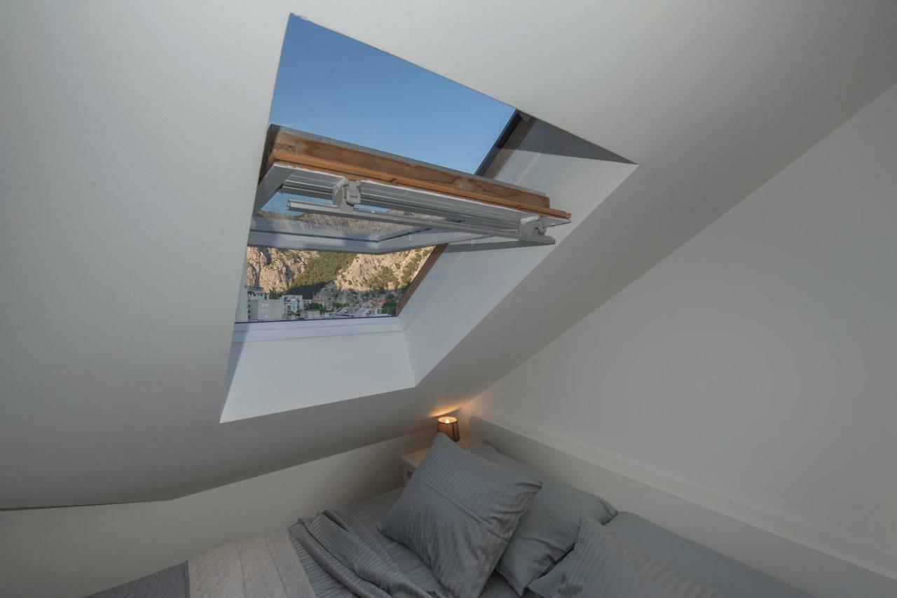 The Roof - Luxury Apartment Omis Exterior photo