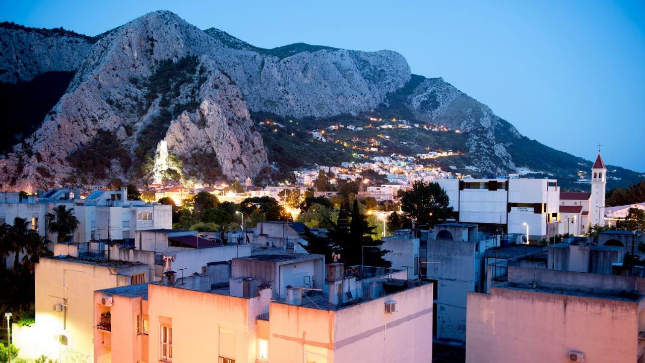 The Roof - Luxury Apartment Omis Exterior photo